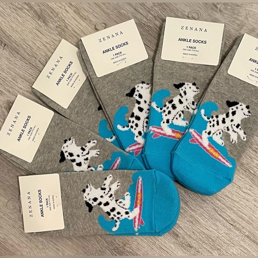 ZENANA  2 PAIRS GRAY AND BLUE SURFING DALMATIAN ANKLE SOCKS SIZE OS NWT
